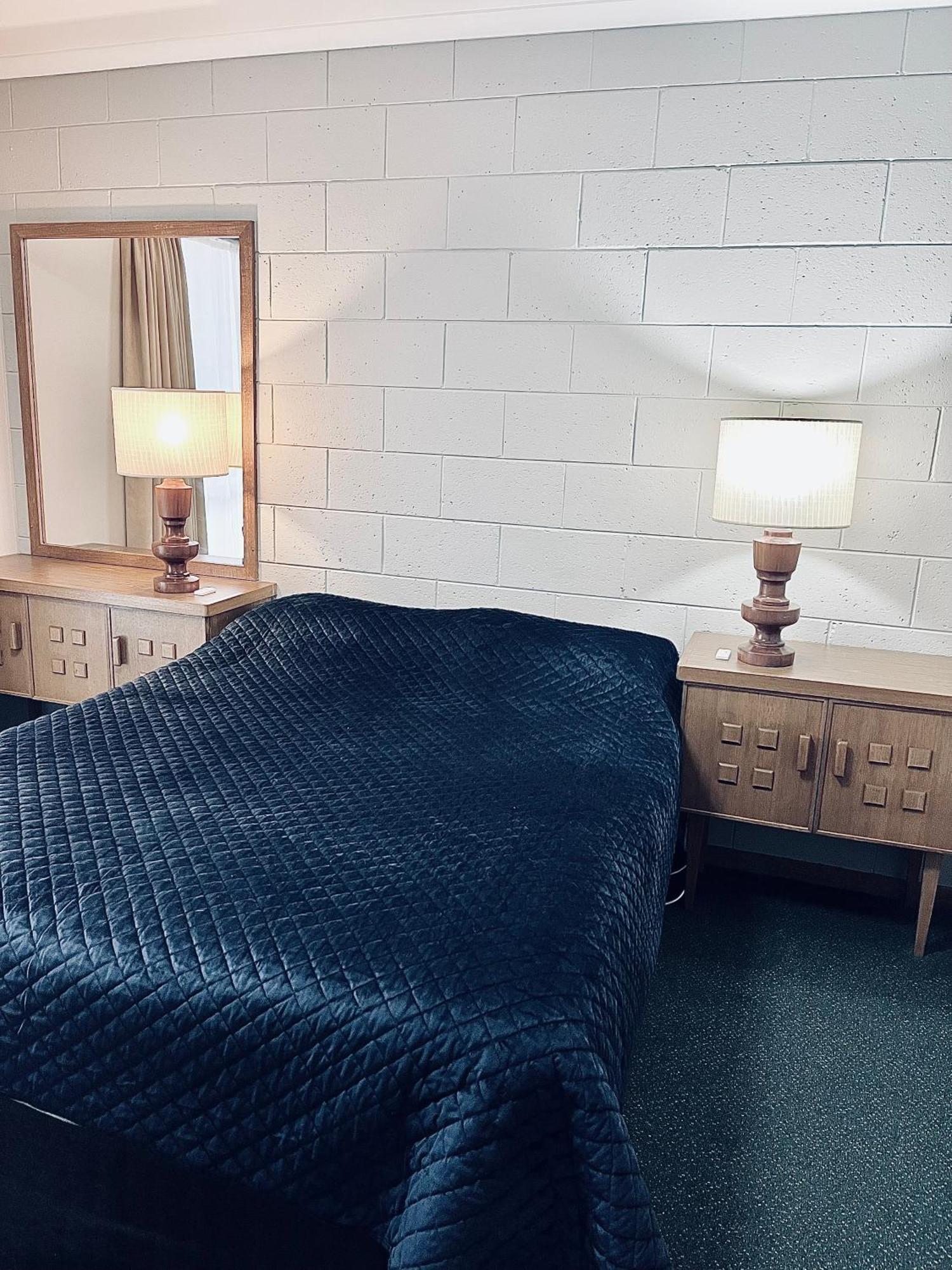 Heemskirk Motor Hotel Zeehan Quarto foto